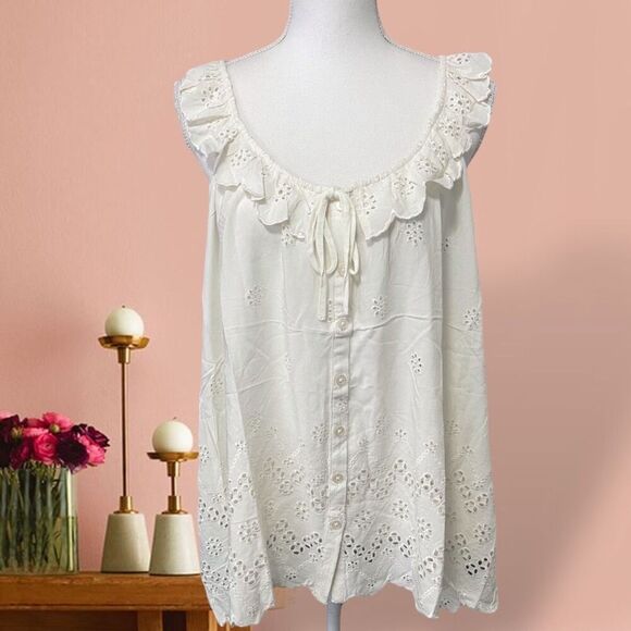 Torrid Ivory Eyelet Ruffle Tie Front Tank Top Sz 2X - Picture 11 of 11